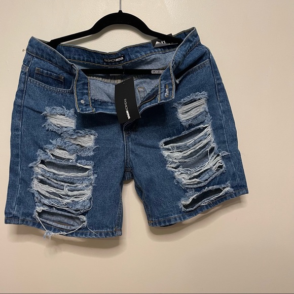 Fashion Nova Pants - Jean short cut up Bermuda short